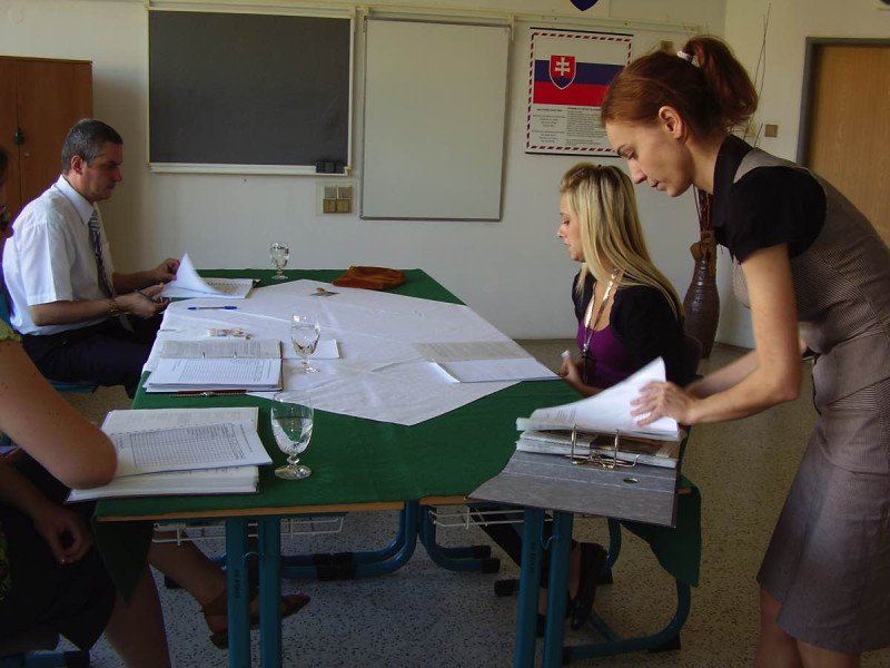 GAUDEAMUS IGITUR IUVENES DUM SUMUS