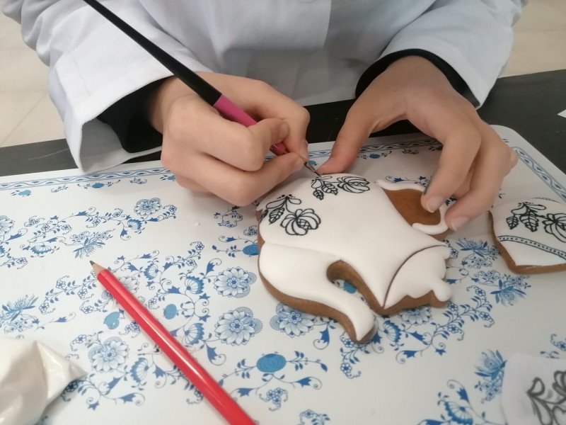 Workshop - maľovanie medovníkov.