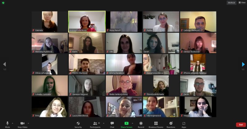 Zoom stretnutie s abslolventami školy