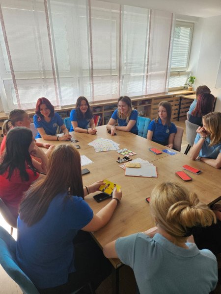 AKTIVITY V ANGLICKOM JAZYKU