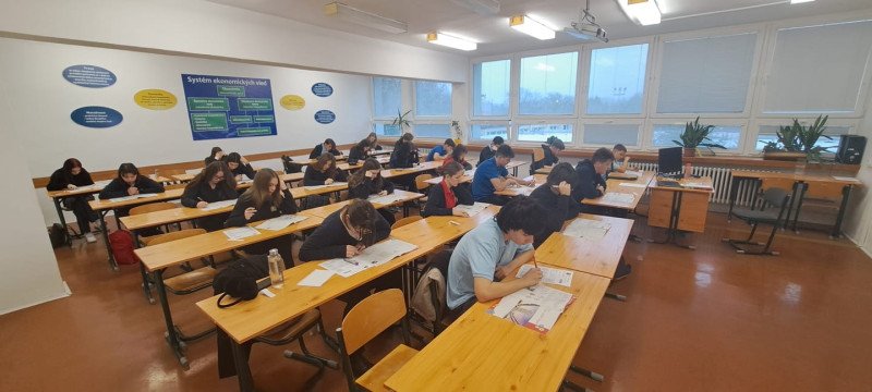 Expert geniality show