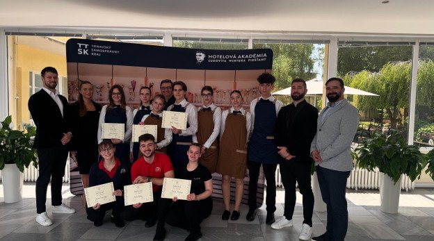 Projekt STARŠÍ MLADŠÍ, SPOLUŽIACI SPOLUŽIAKOM JE SKVELÝ