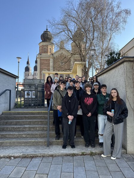 Žiaci štvrtého ročníka sa učili sprevádzať v Trnave a Trenčíne