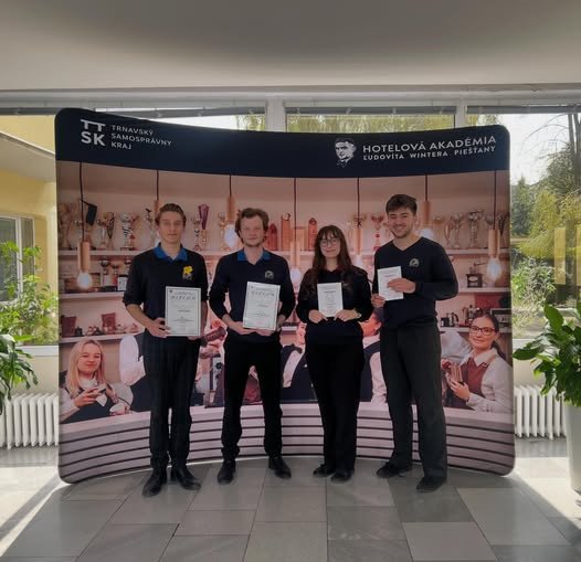 HOTELÁCI TRADIČNE NA SOČke NA STUPŇOCH VÍŤAZOV