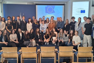 Naši študenti oslávili Deň Európy na medzinárodnej konferencii