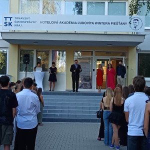 SLÁVNOSTNÉ OTVORENIE JUBILEJNÉHO 80. ŠKOLSKÉHO ROKA 2026/2027