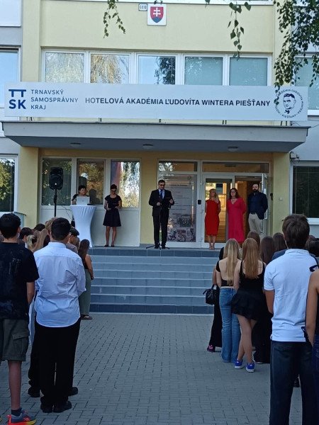 SLÁVNOSTNÉ OTVORENIE JUBILEJNÉHO 80. ŠKOLSKÉHO ROKA 2026/2027